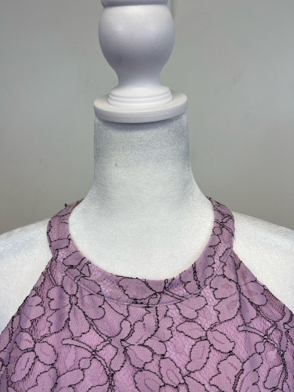 ELLE Purple Chic Lace Halter Neck Flowy Lined Dress with Black Bow Belt Size XXL - Picture 6 of 15